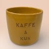 Kaffe og kuk_gul Kaffekopp fra The Clay Lab - Kaffe & Kuk