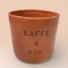 Kaffe og kuk_rosa Kaffekopp fra The Clay Lab - Kaffe & Kuk